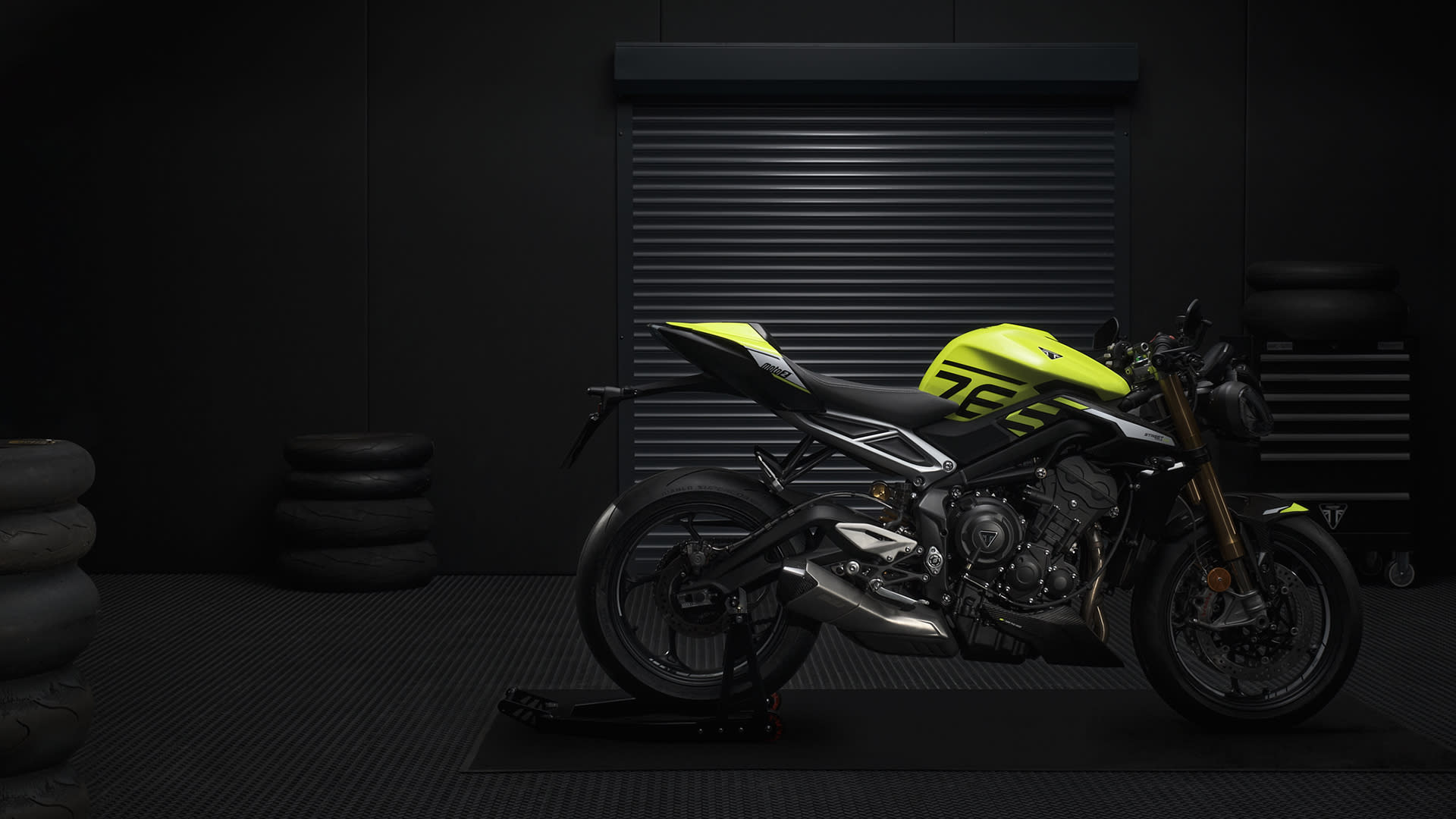 Triumph street triple shop moto2